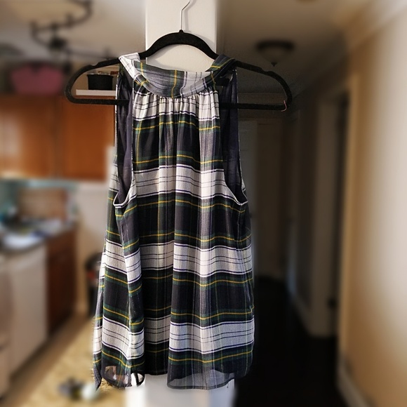 J. Crew Tops - Sleeveless J. Crew flowy plaid top